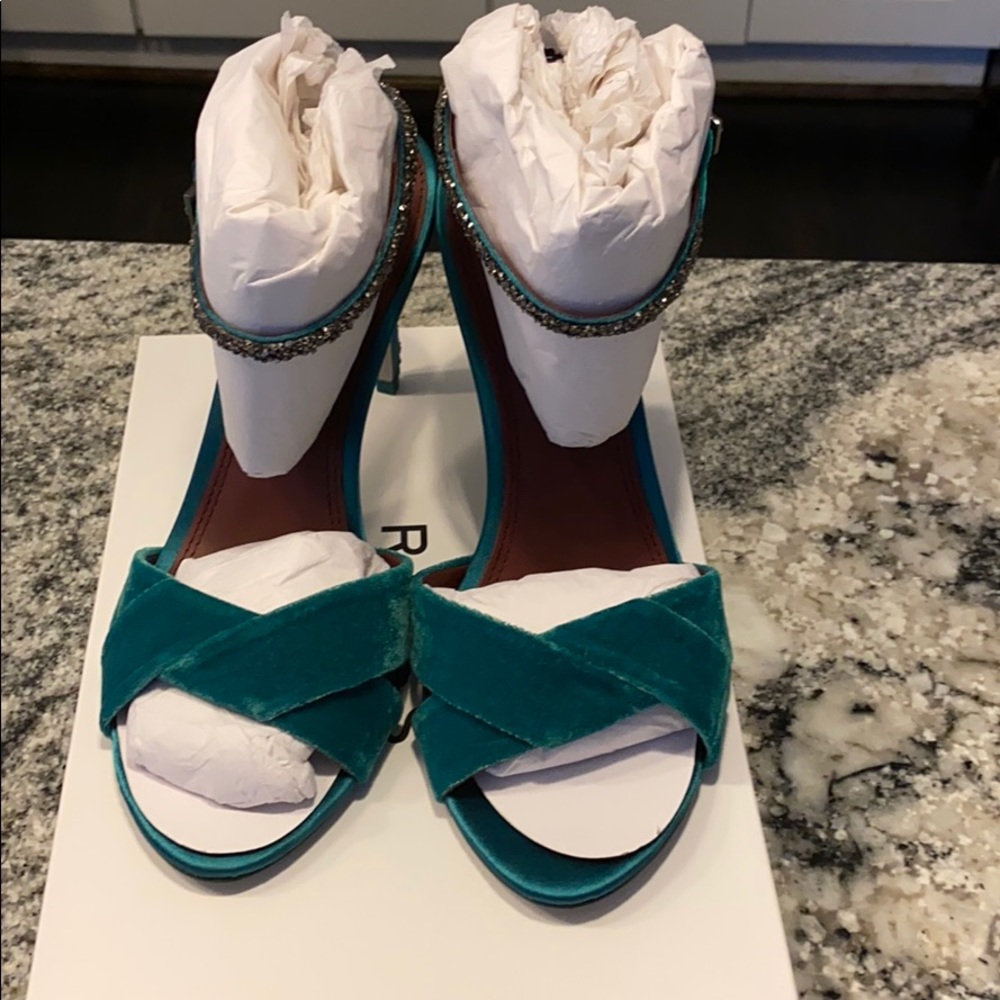 REISS- HAYDEN VELVET CROSS OVER -39 EMERALD